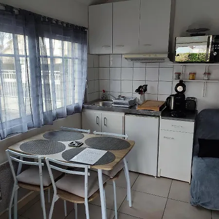 L'atelier A 100 M De Tarbes Sud Holiday home
